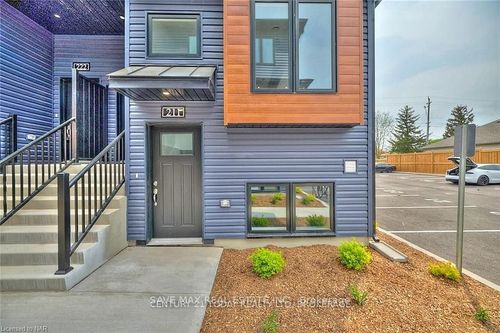 211-781 Clare Ave, Welland, ON, L3C0K1 | Card Image