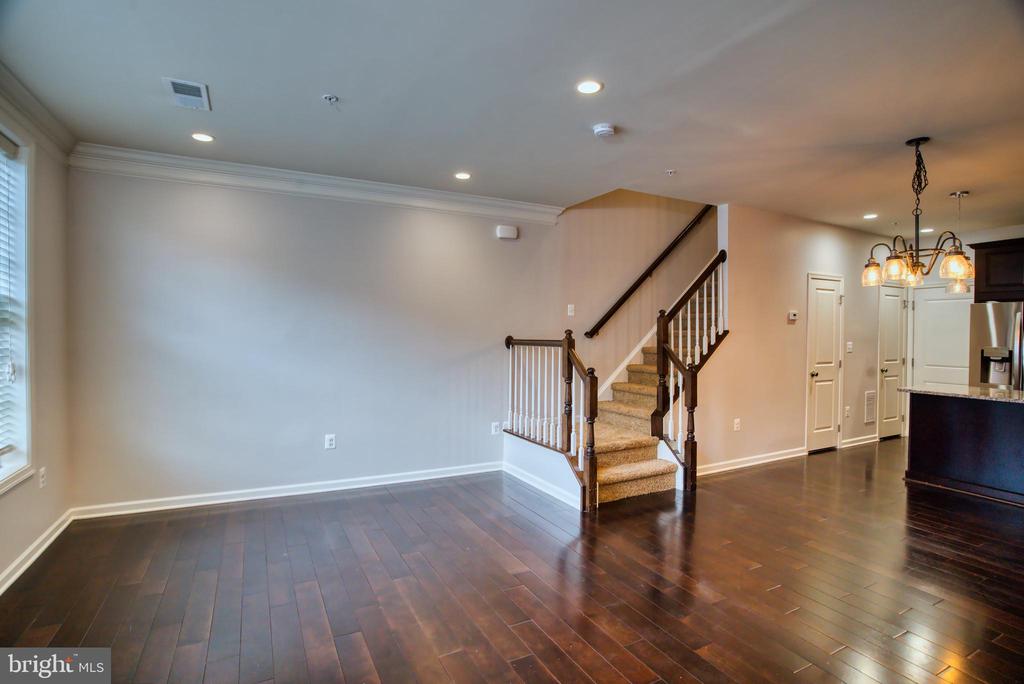 Residential Lease in ASHBURN 3