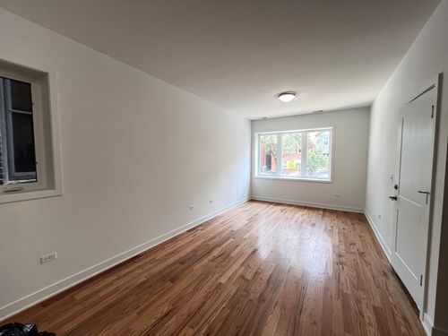 1-226 W 24th St, CHICAGO, IL, 60616-2214 | Card Image