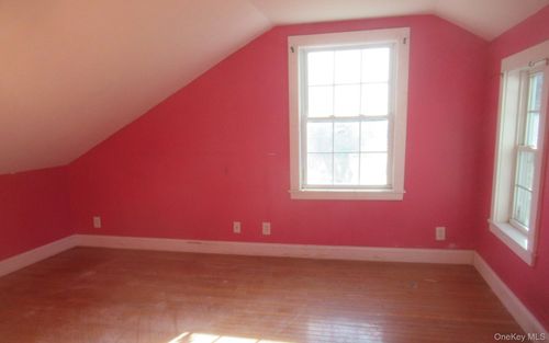 91 Clove Branch Rd, East Fishkill, NY, 12533-5243 | Card Image