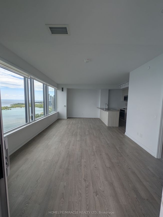 4206 - 1928 Lake Shore Blvd W, Condo with 2 bedrooms, 2 bathrooms and 1 parking in Toronto ON | Image 8