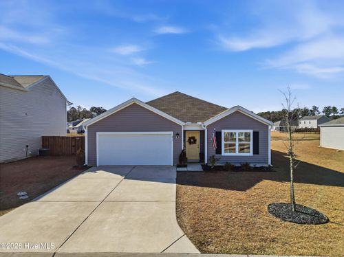 211 Sunshine Dr, Holly Ridge, NC, 28445-6586 | Card Image