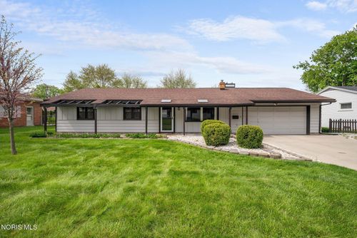2258 Heatherwood Dr, Toledo, OH, 43614-3242 | Card Image
