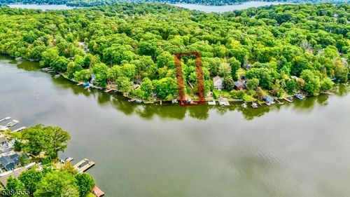 8 Oneida Ave, Hopatcong, NJ, 07843-1914 | Card Image