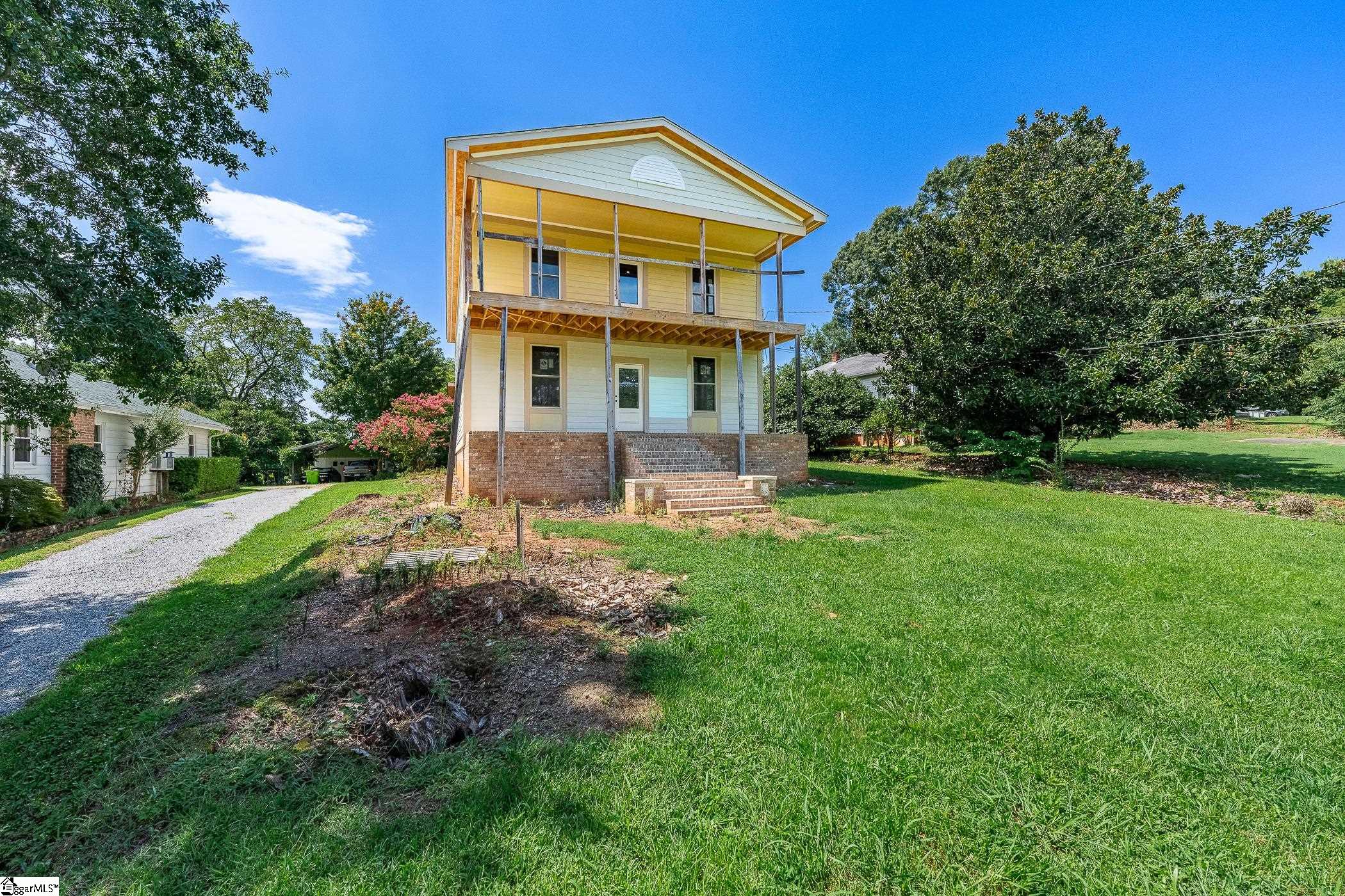 Residential in Landrum 2