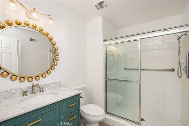 Main level full bathroom | Image 19