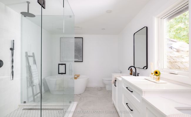 385081 20 Sideroad, House other with 5 bedrooms, 4 bathrooms and 10 parking in Amaranth ON | Image 20