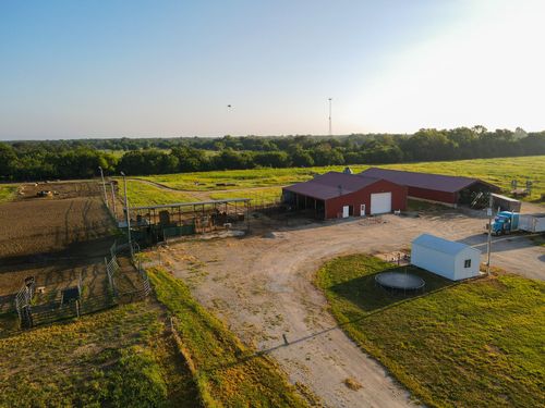 28714 E Nn Hwy, Sheldon, MO, 64784-2698 | Card Image