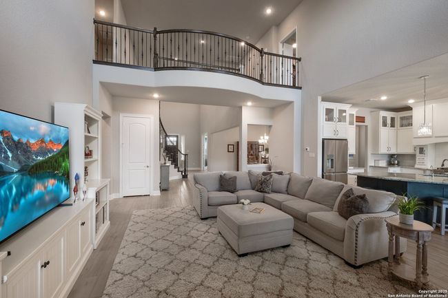 215 Madrone Trl, House other with 6 bedrooms, 6 bathrooms and null parking in Boerne TX | Image 12