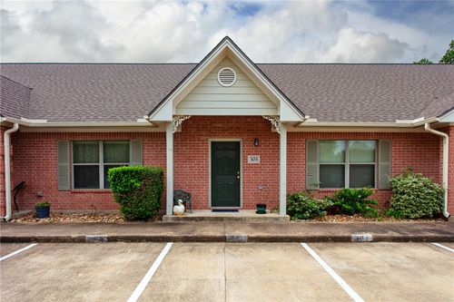 apt-303-1702 Deacon Dr, College Station, TX, 77845-5355 | Card Image