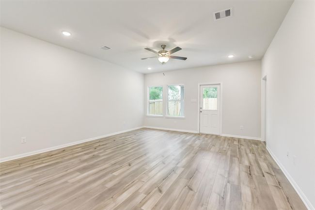 2101 Caney Creek Ln, House other with 5 bedrooms, 4 bathrooms and 2 parking in Conroe TX | Image 13