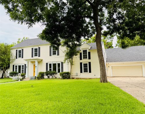 2025 Walworth St, Greenville, TX, 75401-5334 | Card Image