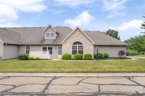 1365 Laurenbrook Ln Ne, Massillon, OH, 44646-5305 | Card Image