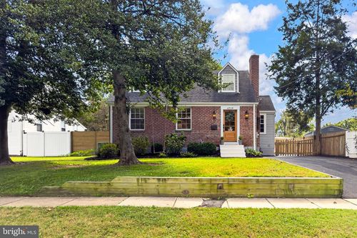 6709 Jefferson Ave, FALLS CHURCH, VA, 22042-2103 | Card Image
