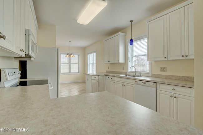 B - 315 Spartanburg Ave, Condo with 2 bedrooms, 2 bathrooms and null parking in Carolina Beach NC | Image 10