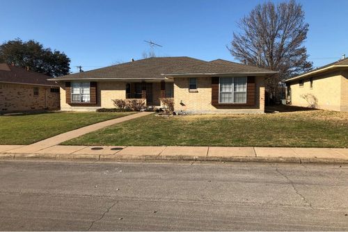 11133 Joymeadow Dr, Dallas, TX, 75218-1349 | Card Image