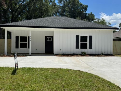 695 E Bowers Ave, Crestview, FL, 32539-4306 | Card Image