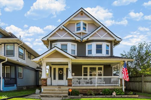 607 E 32nd St, Indianapolis, IN, 46205-3815 | Card Image