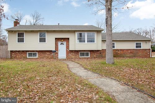 1601 White Oak Ln, WILLIAMSTOWN, NJ, 08094-2032 | Card Image