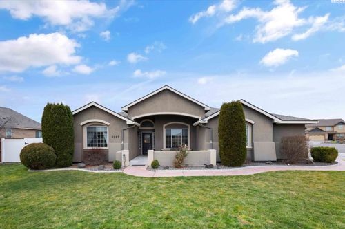 1527 Jade Ave, West Richland, WA, 99353-8744 | Card Image