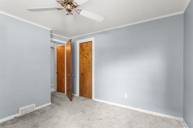 7989 Locklin, House other with 3 bedrooms, 1 bathrooms and null parking in West Bloomfield MI | Image 14