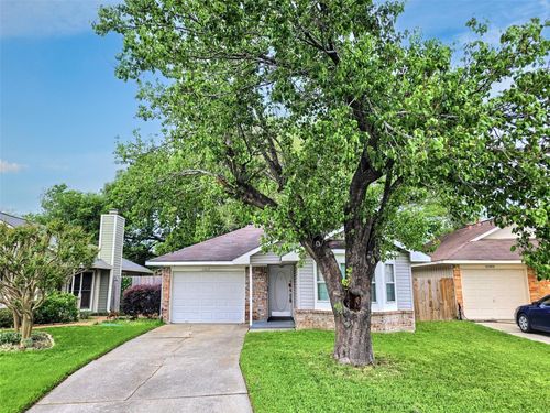 11019 Shadowfield Dr, Houston, TX, 77064-4542 | Card Image
