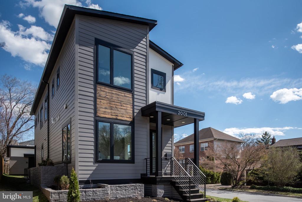 Residential Lease in ARLINGTON 4