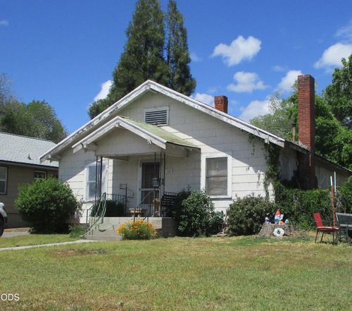 321 Crater Lake Parkway, Klamath Falls, OR, 97601 | Card Image