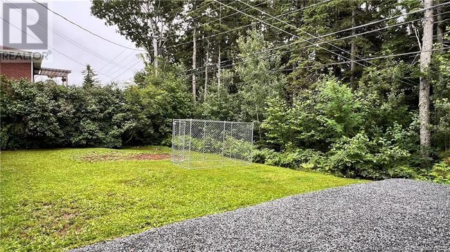 1235 Vanier Blvd, House other with 5 bedrooms, 2 bathrooms and null parking in Bathurst NB | Image 9