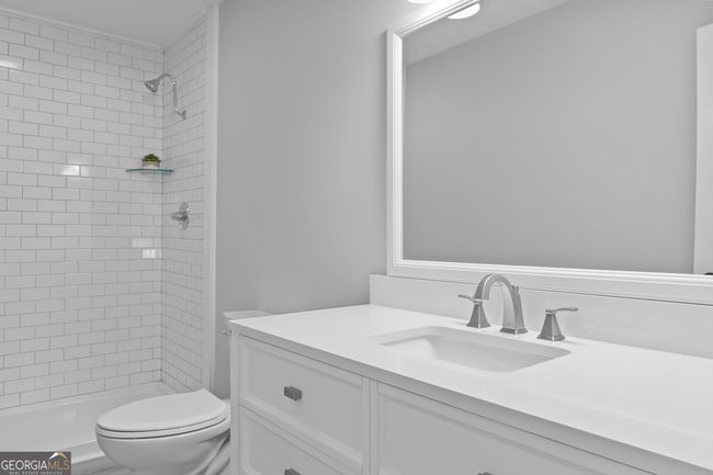 268 Poplar St, House other with 3 bedrooms, 2 bathrooms and 4 parking in Toccoa GA | Image 15