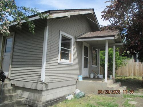 1424 Pleasant Ave, Klamath Falls, OR, 97601-6548 | Card Image