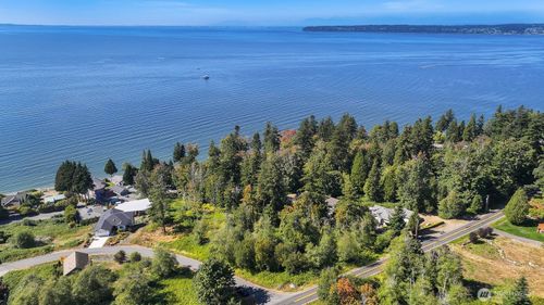 8791 Semiahmoo Dr, Blaine, WA, 98230-9355 | Card Image
