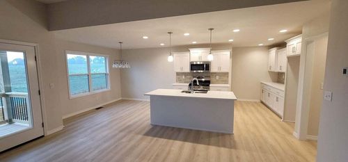 625 W Arbor Glenn Dr, Nixa, MO, 65714-4250 | Card Image