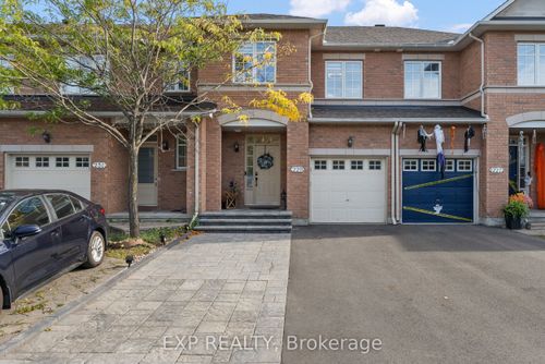 229 Duntroon Cir, Ottawa, ON, K1T4C9 | Card Image