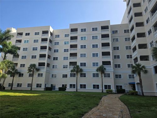 apt-703-3730 Cadbury Cir, VENICE, FL, 34293-2217 | Card Image