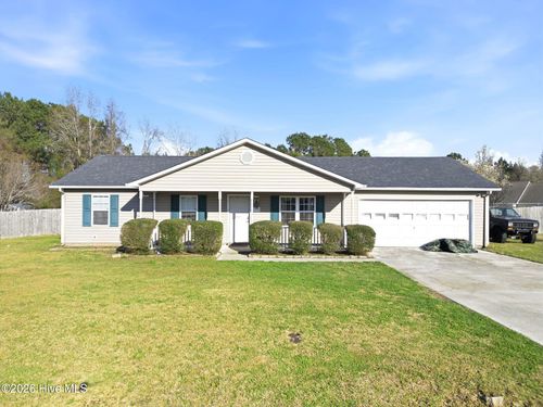 106 N Ivy Dr, Hubert, NC, 28539-3646 | Card Image