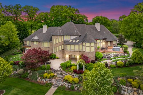 19890 M 60, Three Rivers, MI, 49093-8002 | Card Image