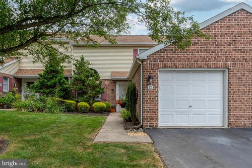 12 Jean Lo Way, York, PA, 17406-6701 | Card Image