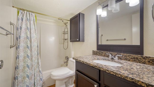 Bathroom | Image 13