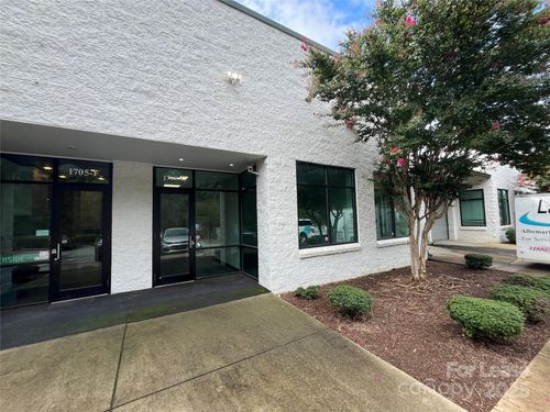 1705 Orr Industrial Ct, Charlotte, NC, 28213-6458 | Card Image