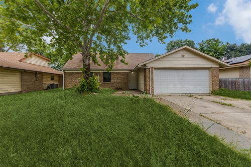 12129 Spring Branch Dr, Balch Springs, TX, 75180-2941 | Card Image