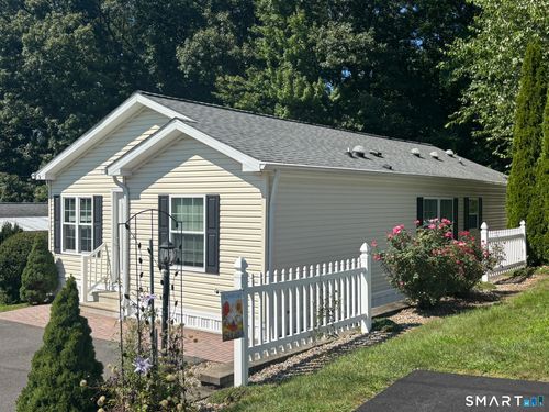 31 North Rd, Southington, CT, 06489-1834 | Card Image