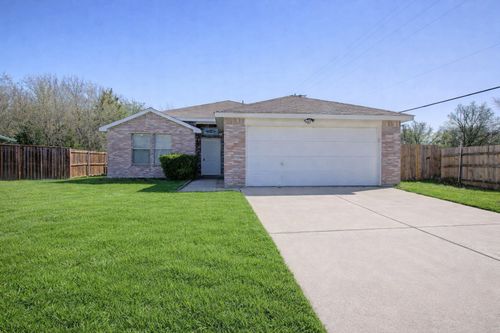 5517 Londonderry Ct, Arlington, TX, 76018-1721 | Card Image