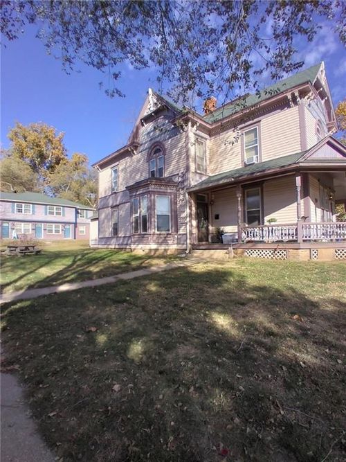 416 E Franklin St, Liberty, MO, 64068-1802 | Card Image