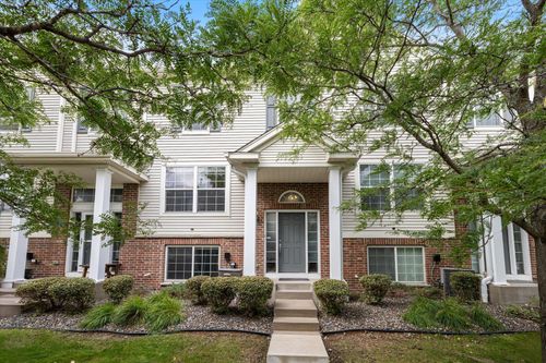 907 Ledgestone Dr, Mahtomedi, MN, 55115-6501 | Card Image