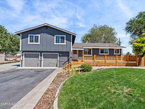 50 N Spring Mountain Cir, Sparks, NV, 89436-6630 | Card Image