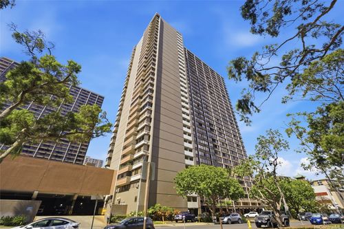 apt-d313-55 S Kukui St, Honolulu, HI, 96813-2338 | Card Image