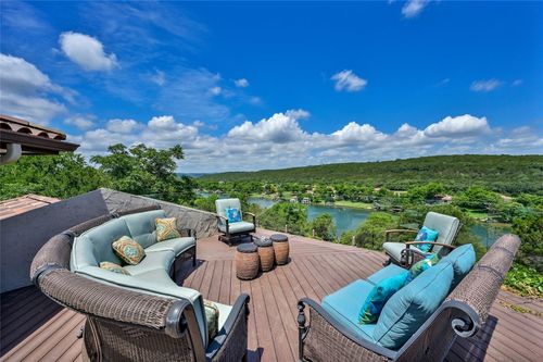 2510 Saratoga Dr, Austin, TX, 78733-1239 | Card Image