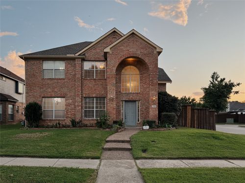 1184 Courtney Ln, Lewisville, TX, 75077-2565 | Card Image