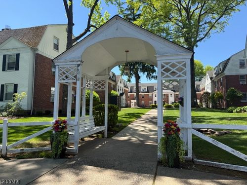 c31-160 Gordonhurst Ave, Montclair, NJ, 07043-1793 | Card Image